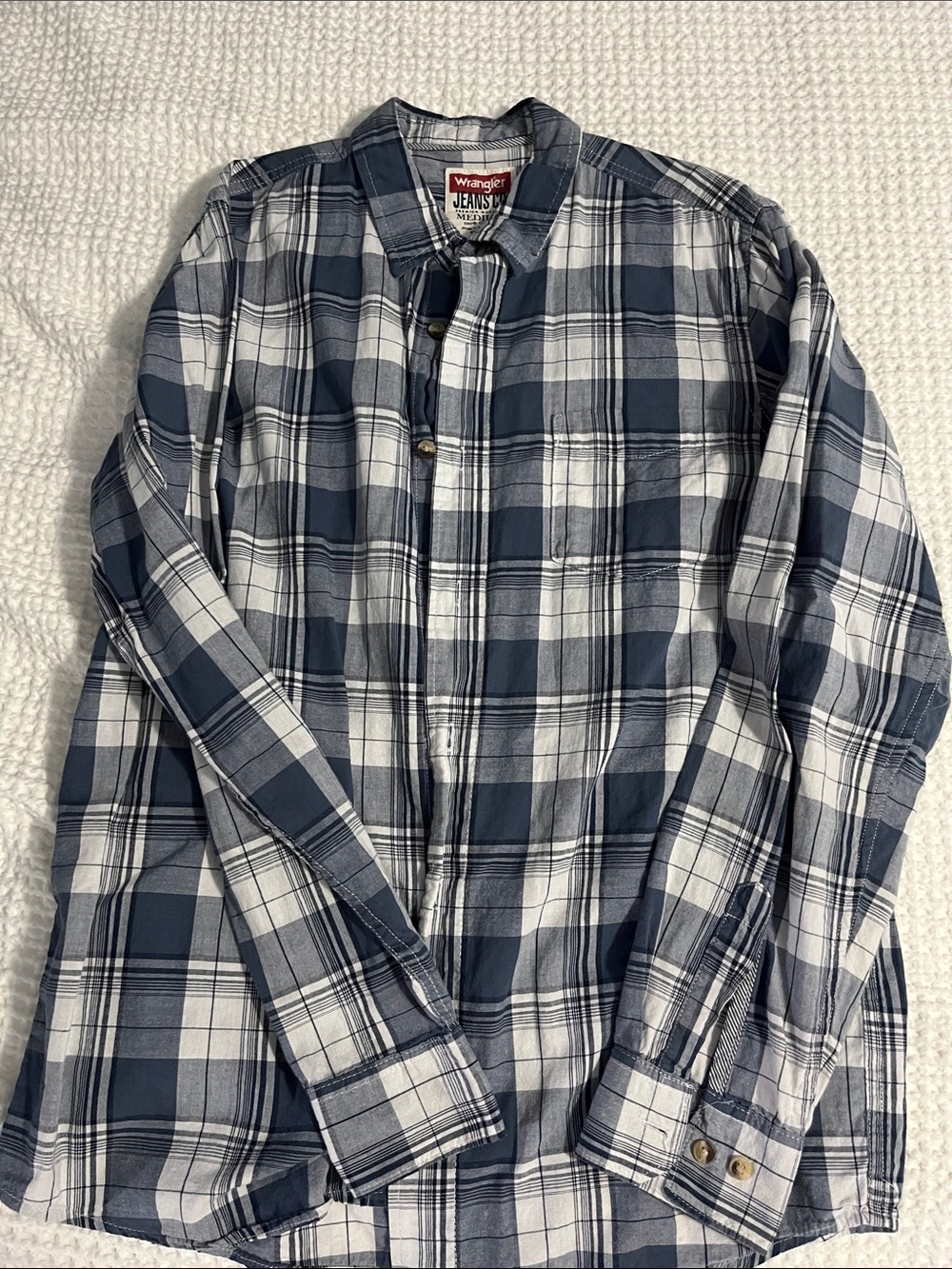 Wrangler Navy and White Plaid Casual Button-Down Shirt